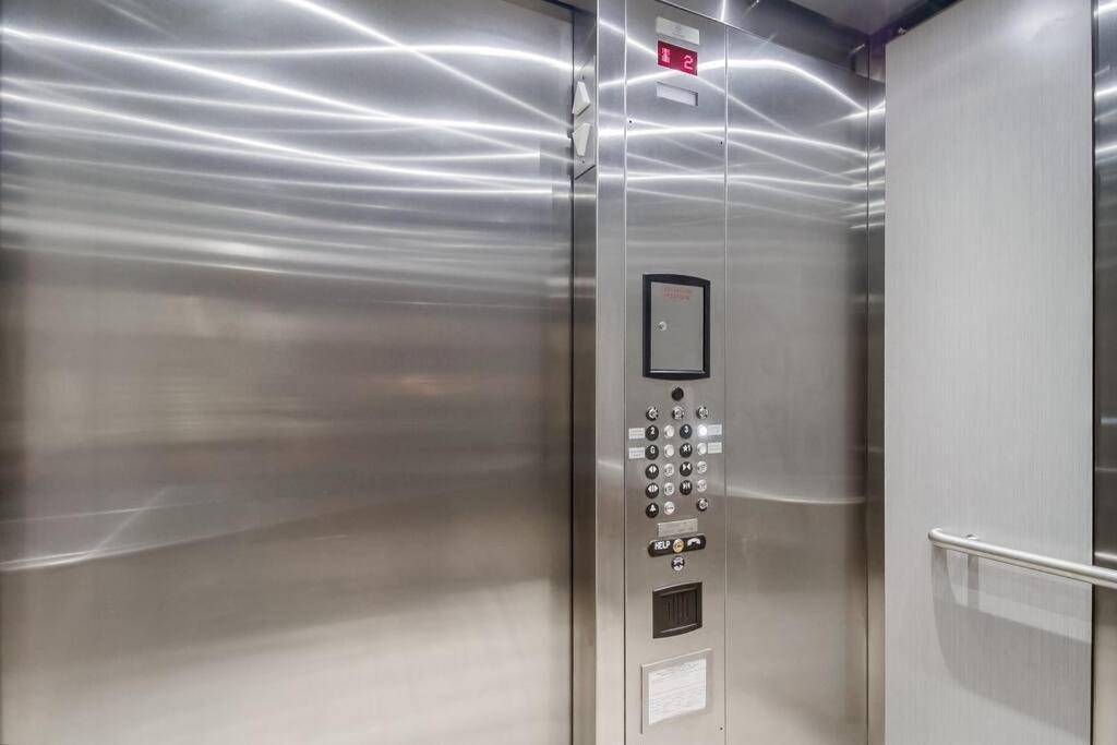 Park Blvd Paradise 303 King Bed With A Private Spa Сан Диего Екстериор снимка